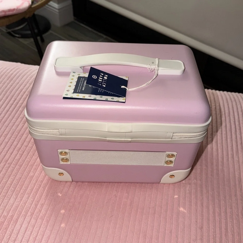 Roller Rabbit X Target Vanity Train Case - Picture 2 of 4